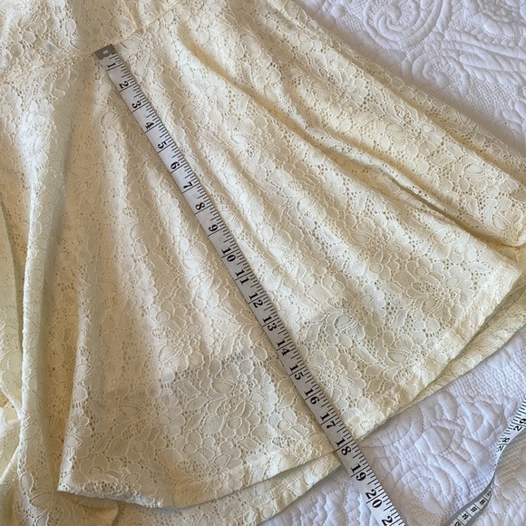 Express fit and flare off white lace dress - Picture 11 of 11